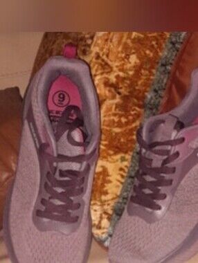 LAVENDER Sneakers